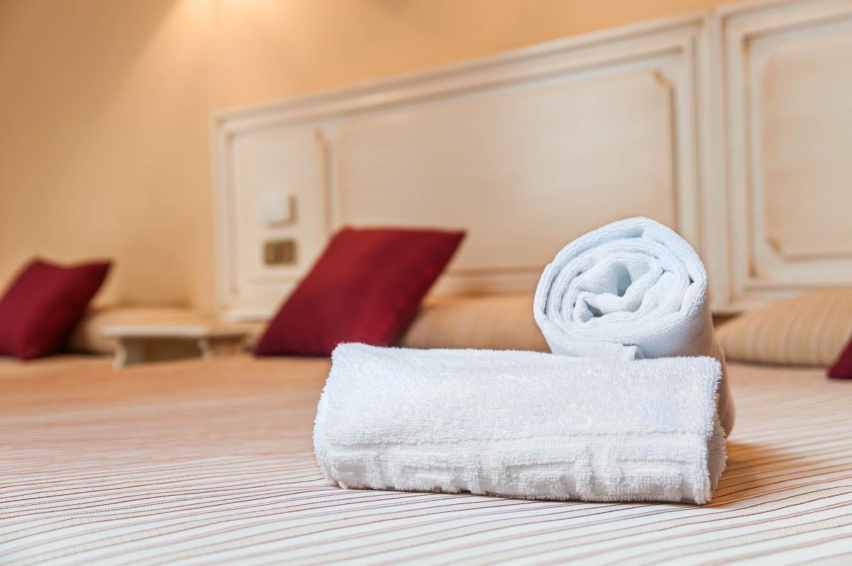 Hotel Victoria Лінарес Екстер'єр фото